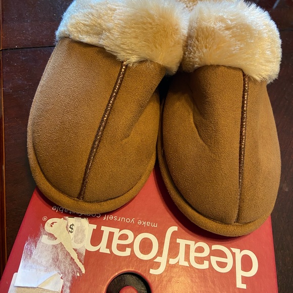 Dearfoams slip on furry chestnut medium slippers size 7-8 - Picture 9 of 12